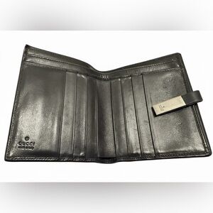 Gucci Men's Leather Vintage Bifold Wallet